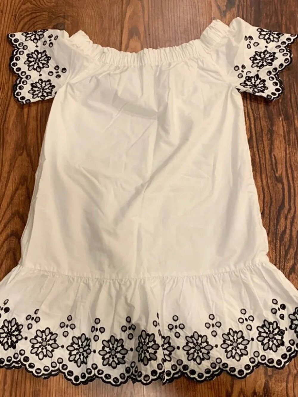 Woman’s Vineyard Vines dress